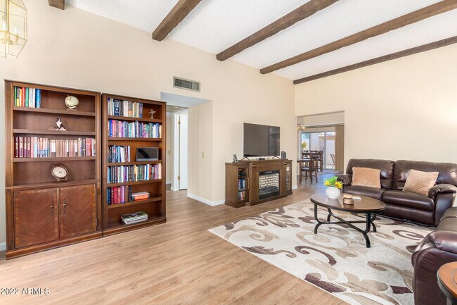 Foto del edificio - 13227 N 99th Dr