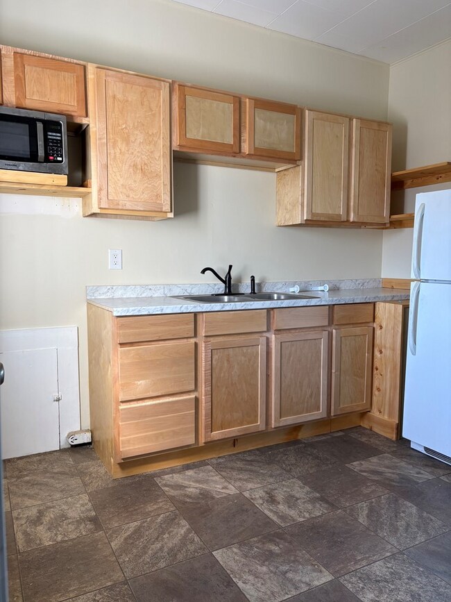 Foto del edificio - 117 Whitetop Rd