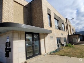 Building Photo - 345 6th St