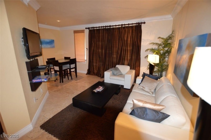 Foto principal - 230 E Flamingo Rd