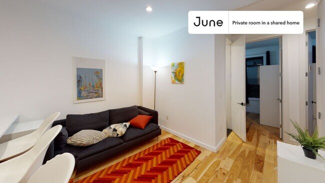 Foto del edificio - Room in Shared 4 bed/2 bath home