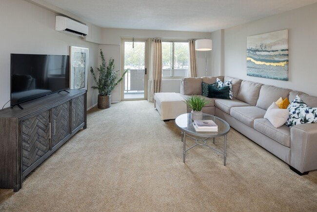Interior Photo - Premier at Cherry Hill