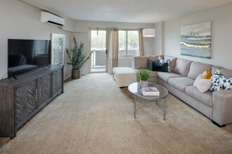 Interior Photo - Premier at Cherry Hill