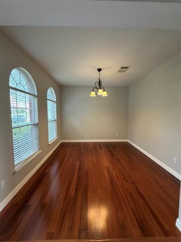 Foto del edificio - 1609 Simsbury Dr