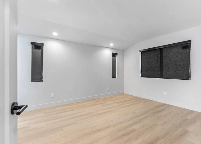 Building Photo - 150 N. Hoover St. Los Angeles, CA 90004