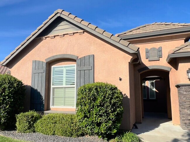 Building Photo - 2168 Newcastle Dr