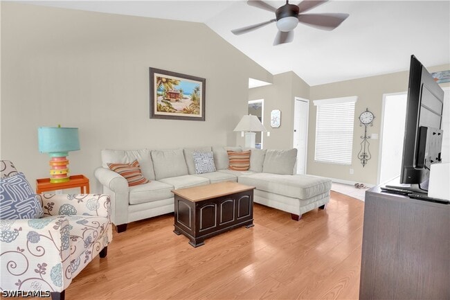 Foto del edificio - 3749 SW 1st Pl