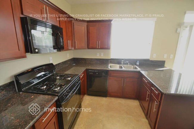 Foto del edificio - 9213 Surlingham Ct