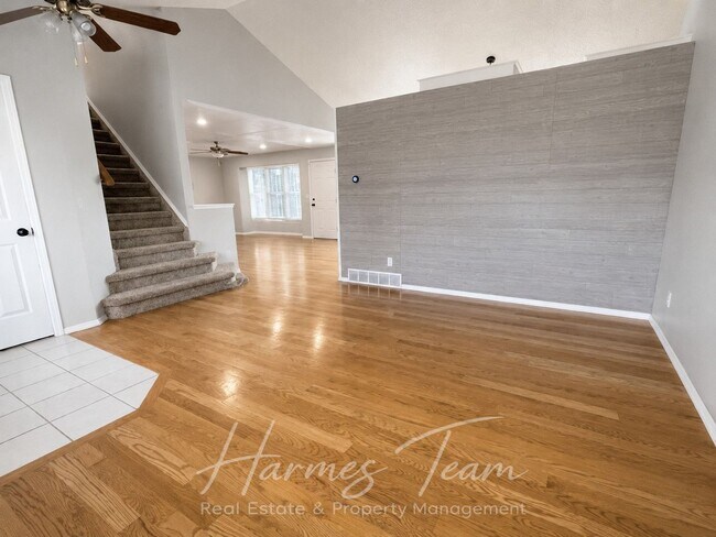 Foto del edificio - 5960 Grapevine Dr