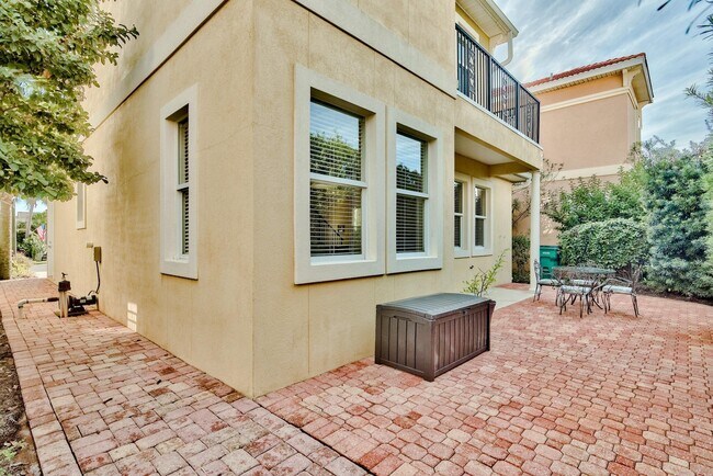 Foto del edificio - 4742 Amhurst Cir