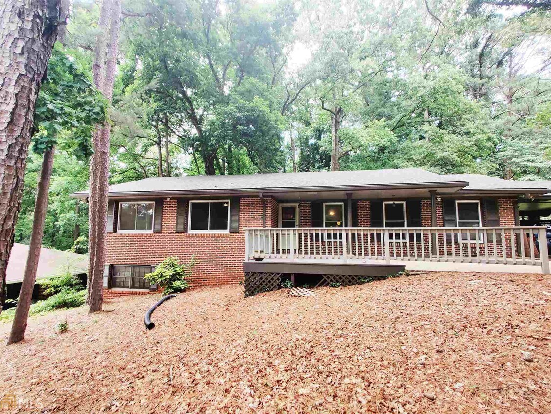 Primary Photo - 522 Milligan Dr