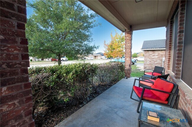 Foto del edificio - 5000 Willamette Ln