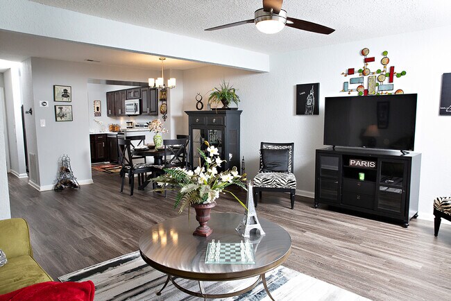 Building Photo - Talbert Woods Apartments and Townhomes