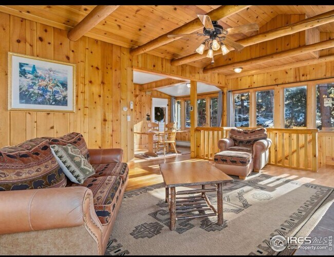 Photo - Charming 2BR House in Estes Park, Walk Dow...
