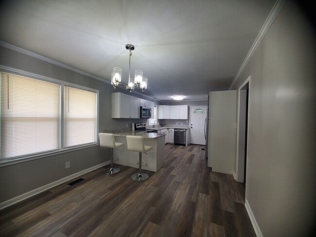 Building Photo - 5603 Hibiscus Rd