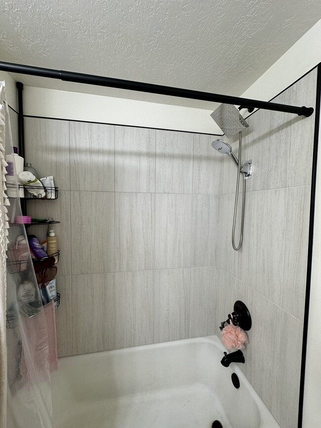 Foto del edificio - 537 S Water St