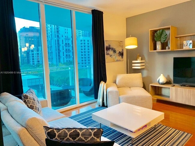 Building Photo - 951 Brickell Ave