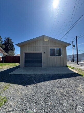 Building Photo - 509 N Cle Elum St