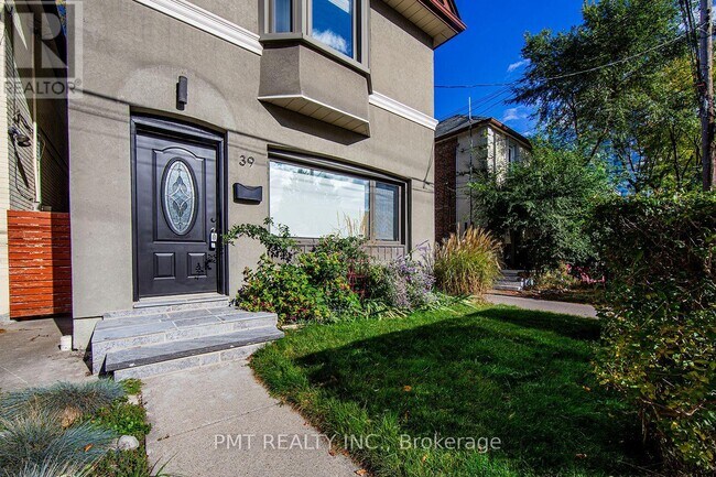 Building Photo - 39 Windermere Ave