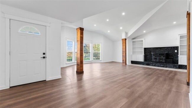 Foto del edificio - 5748 N Graham Rd