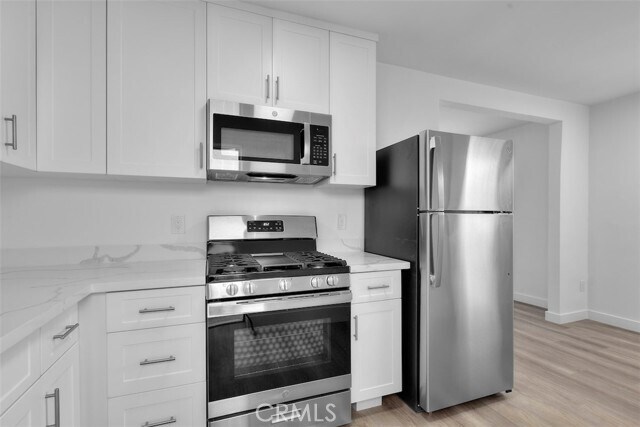 Foto principal - 908 Manhattan Ave