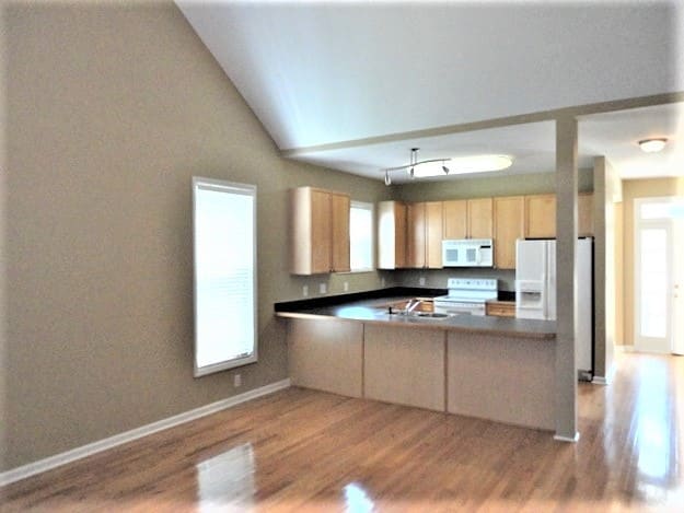 Building Photo - 4717 Waterford Cove Drive