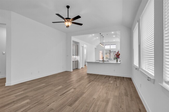 Foto del edificio - 143 Afton June Dr