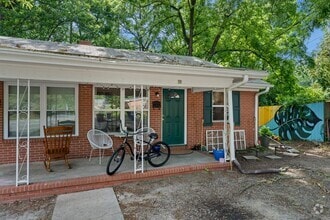 Building Photo - 102 Bennett Ct
