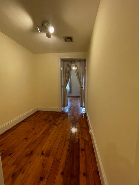 Building Photo - 491 Monmouth St