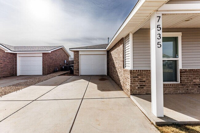 Foto del edificio - 7535 32nd St