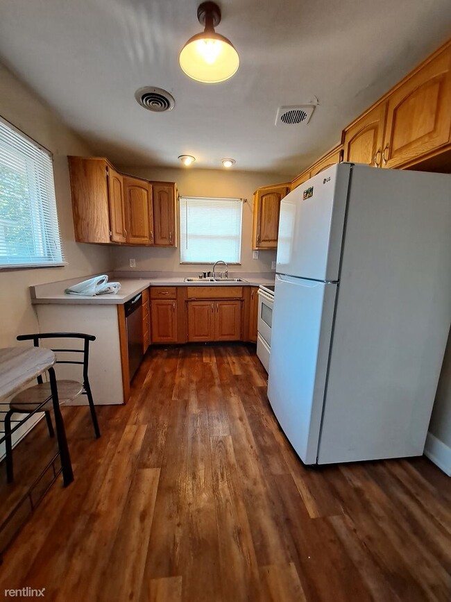 Building Photo - 3 br, 1 bath House - 3814 Glaser Dr