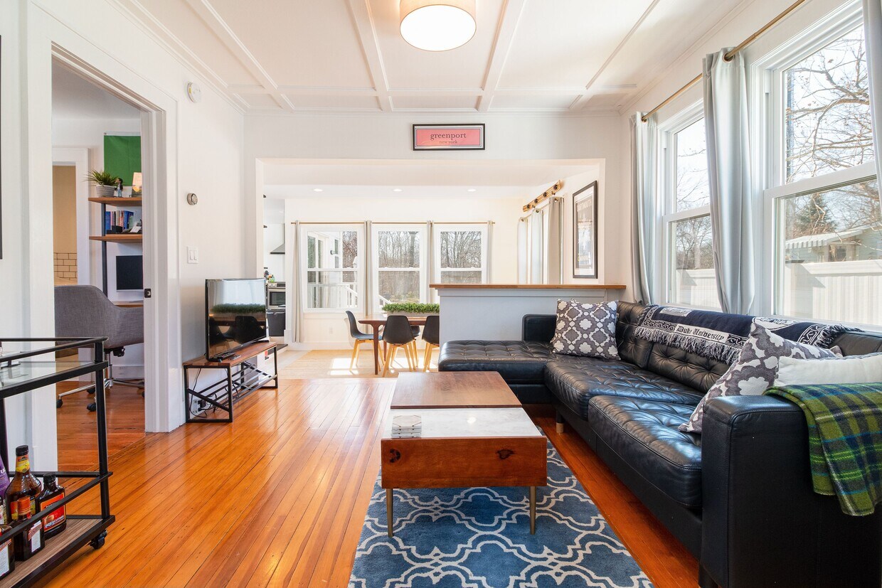 47 Washington Ave Greenport, NY 11944 Alquileres en Greenport, NY