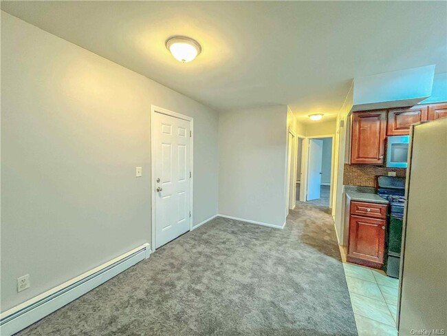 Foto del edificio - 3249 Kingsland Ave