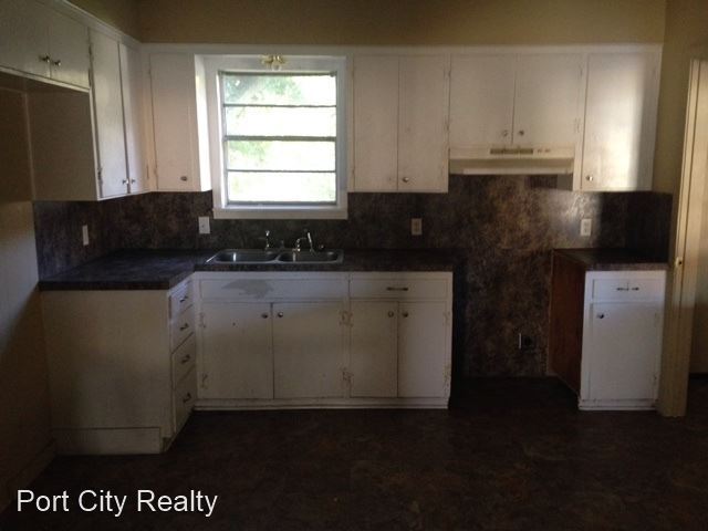 Building Photo - 3 br, 1 bath House - 565 Janet Lane