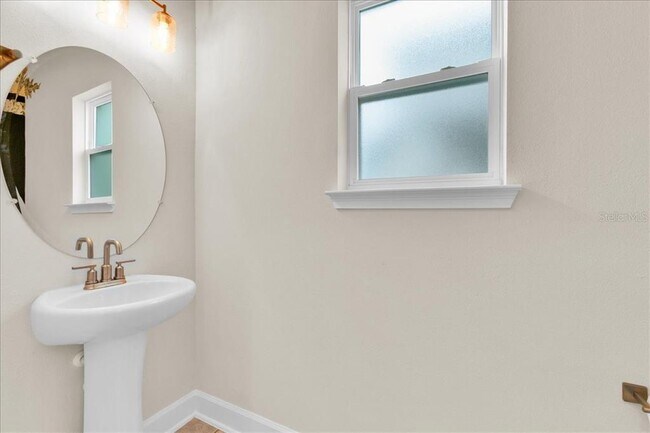 Building Photo - 3687 Sagefield Dr