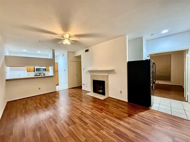 Foto del edificio - 8055 Cambridge St