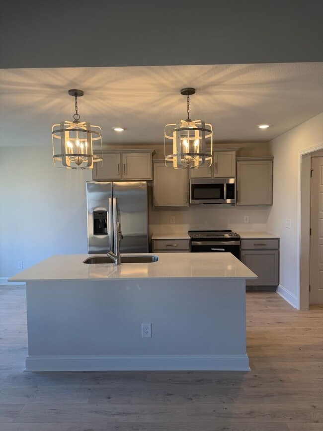 Foto del edificio - Brand New Three Bedroom