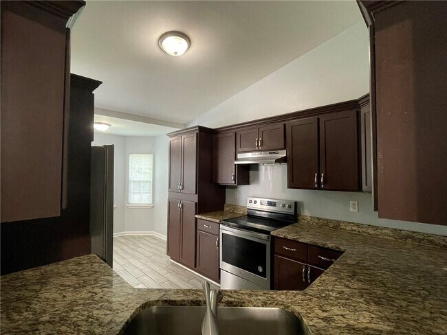 Building Photo - 2471 Honeycomb Way