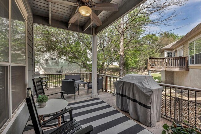 Foto del edificio - 411 W St Elmo Rd