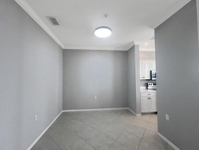 Foto del edificio - 8550 Kingbird Loop