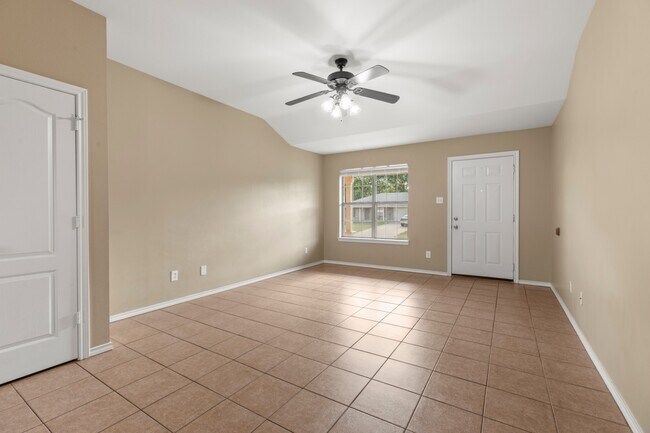 Foto del edificio - 213 Shelley Ln