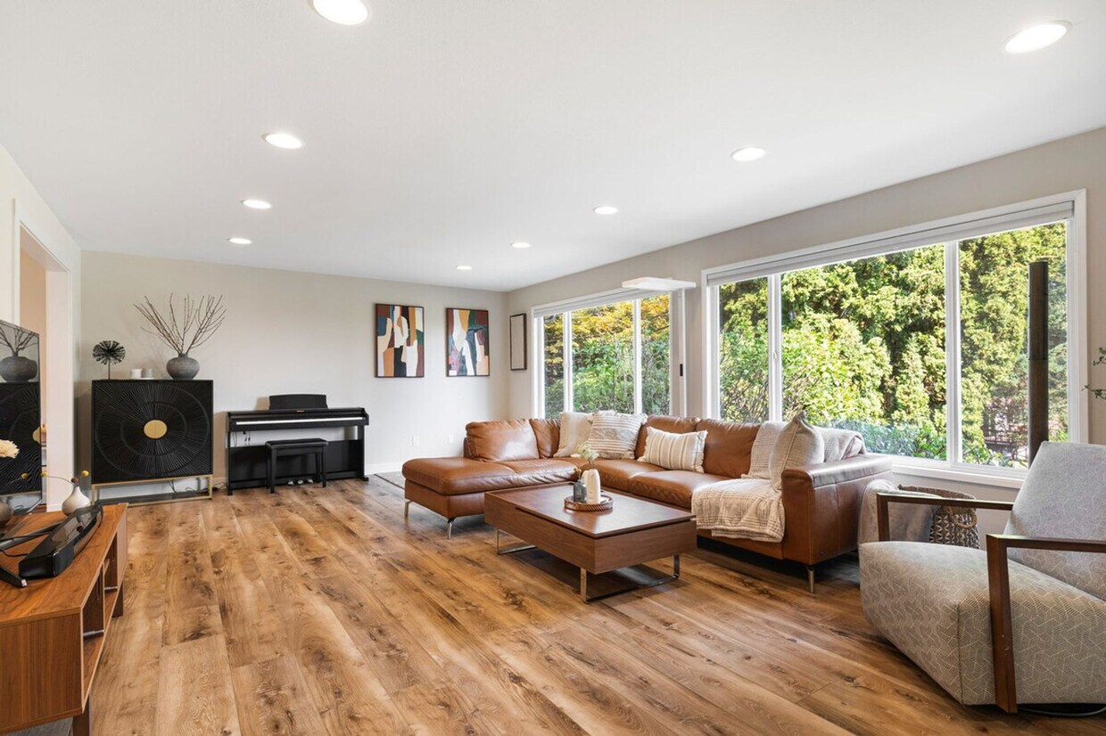 Foto principal - 13829 NE 74th St