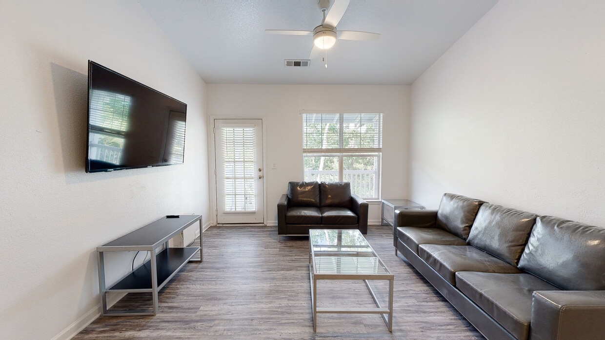Photo - Gainesville Place Apartments