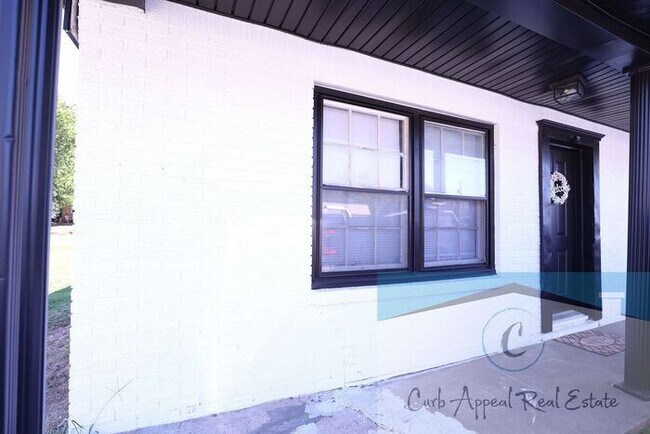 Foto del edificio - 4303 Aggie Rd