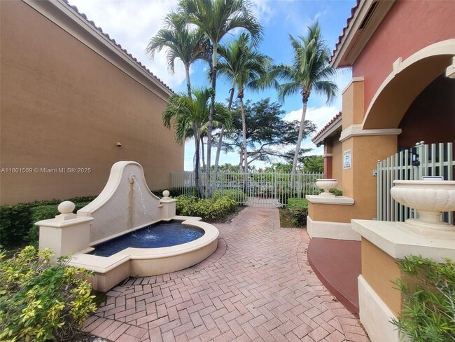 Foto del edificio - 6141 NW 115th Pl