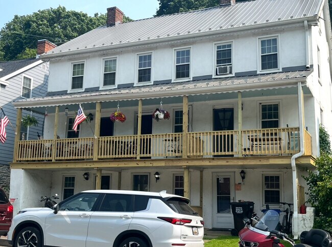 Foto del edificio - 16 East Main Street