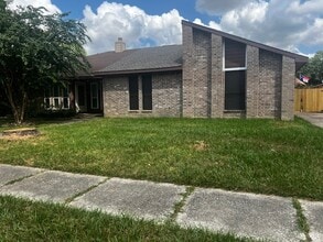 Building Photo - 2411 Spring Dusk Dr