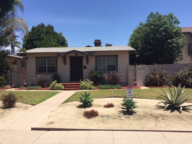 Building Photo - 3681-85 Arizona St