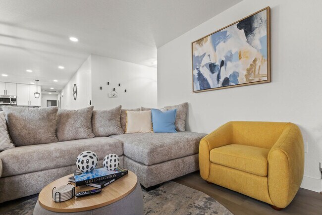 Foto del edificio - 9211 Highland Pl