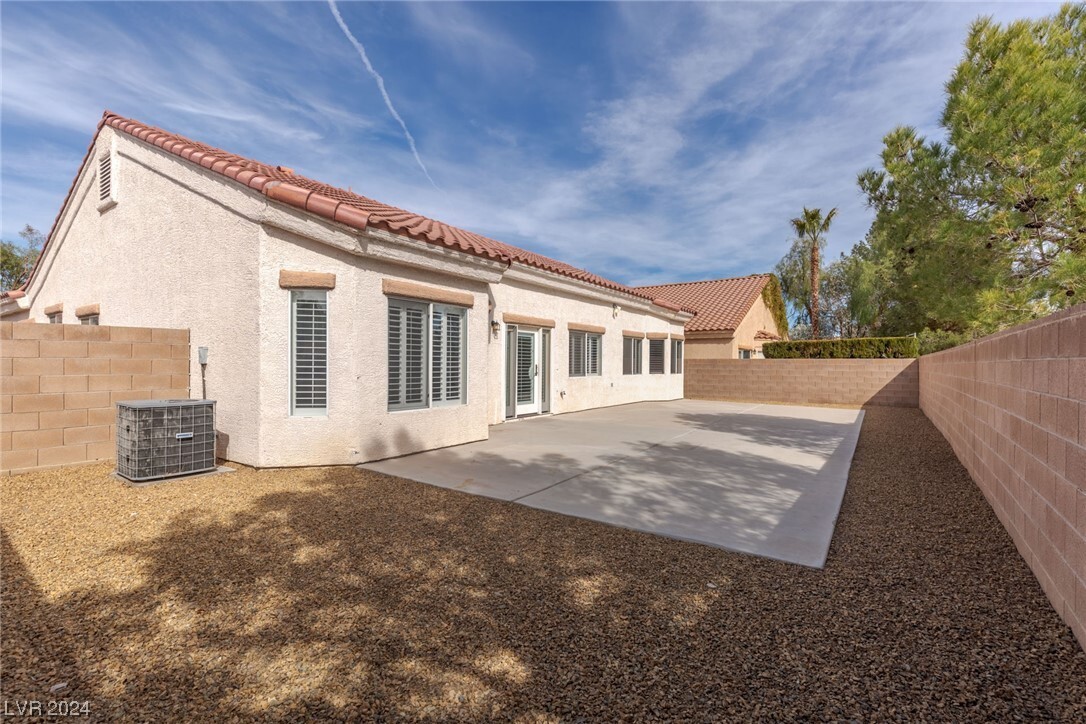 Building Photo - 4029 Genoa Dr